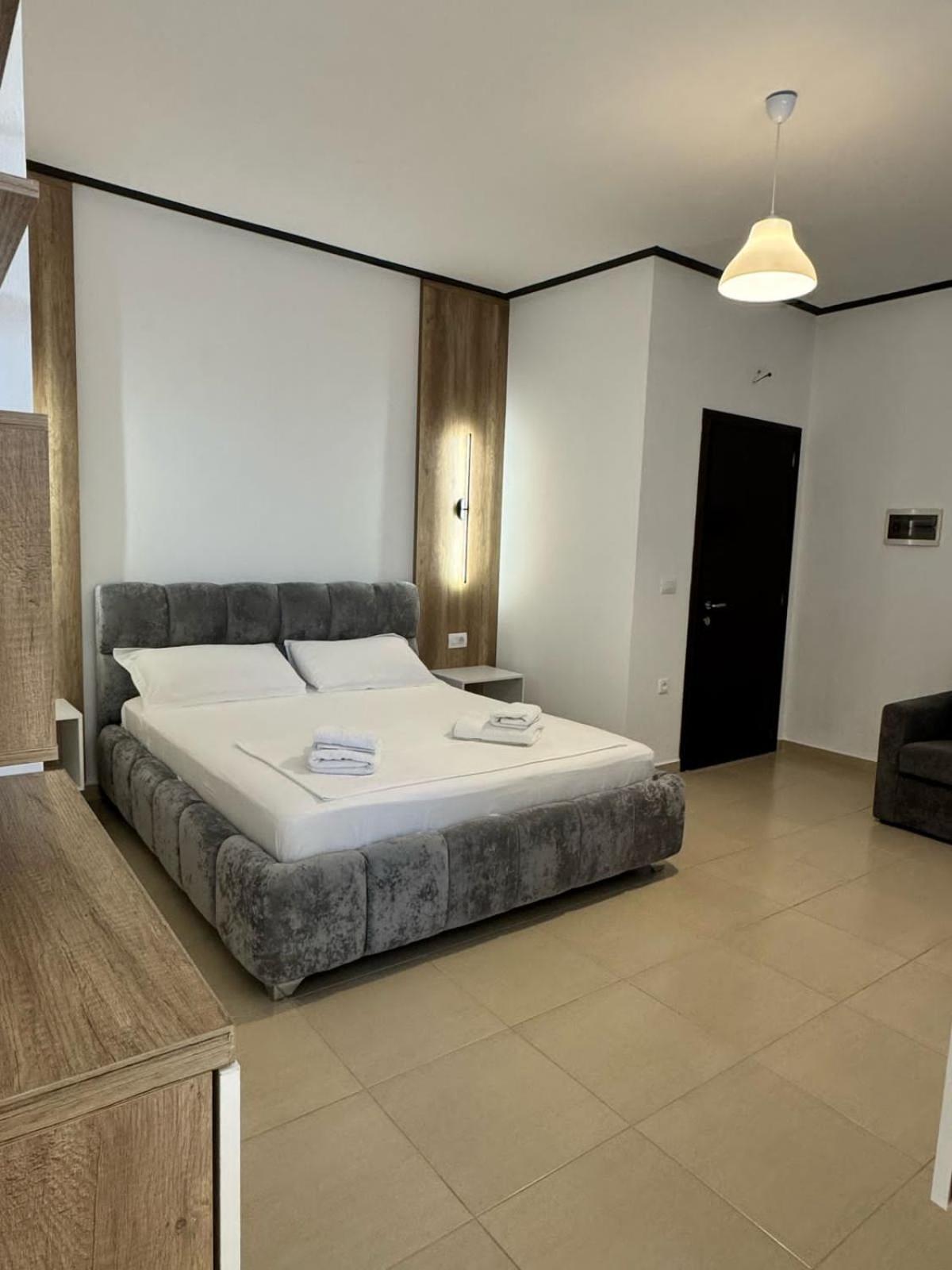 Shehu Apartament *